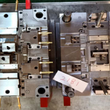 Endstuck injection mold