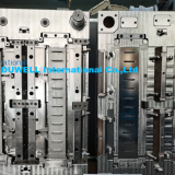 Lichtabdeckung injection mold